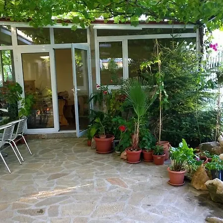 Gasthuis House Of Flowers Ahtopol