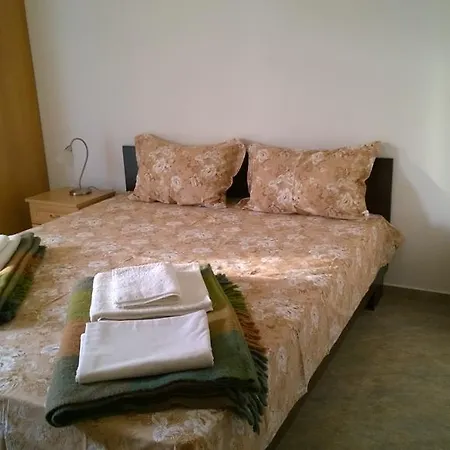 Affittacamere House Of Flowers 3*