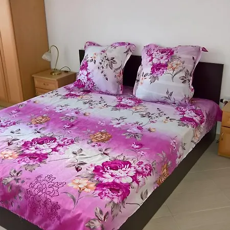 Affittacamere House Of Flowers 3*